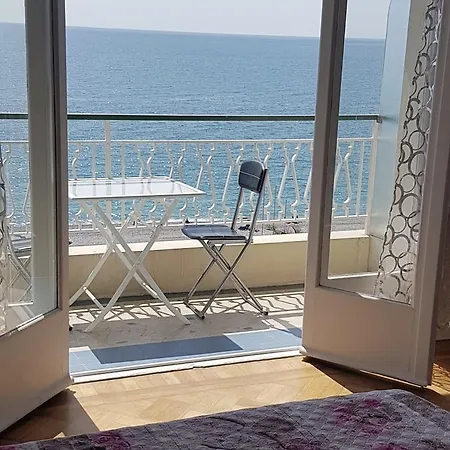 Le Roy Soleil Daire Nice
